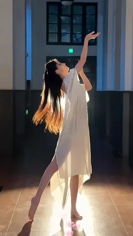 绫见ひかる
